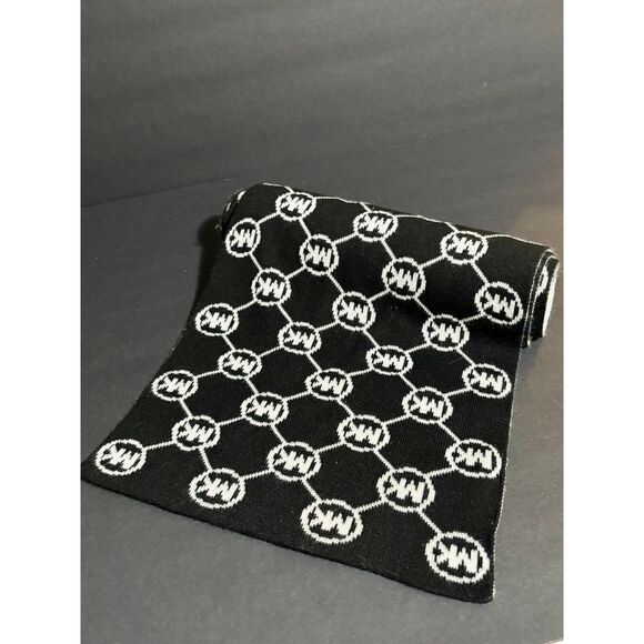 Michael Kors Logo Knit Scarf Black White Reversible Acrylic Winter Wrap - Picture 3 of 5